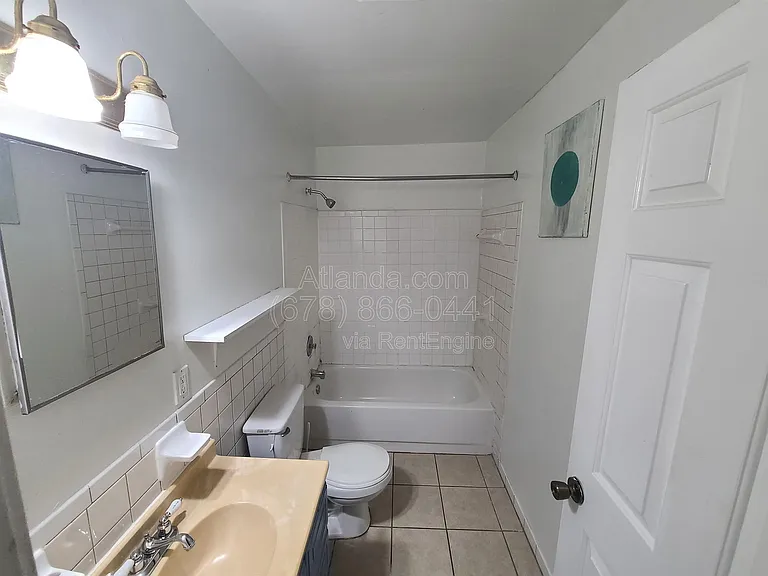 1066 McMillan St NW — Photo 8