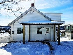 2nd image of 806 Ridge Ave