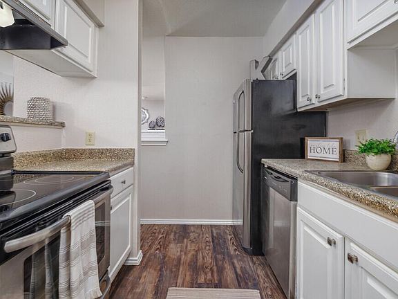 5th image of 6350 Meadowvista Dr #526