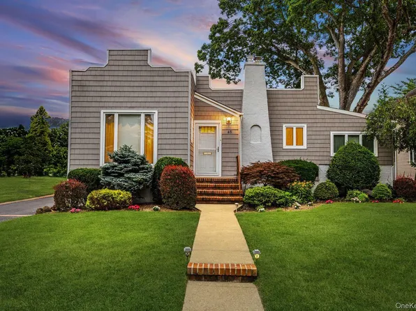 65 Lincoln Boulevard, Merrick, NY 11566