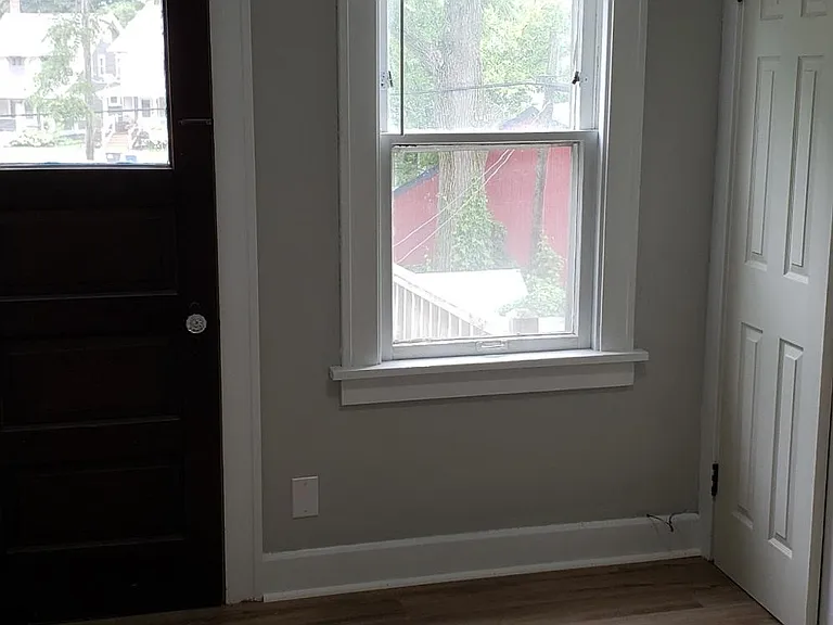 1469 Winton Ave — Photo 6