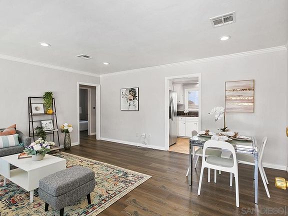 Living Room 1-1