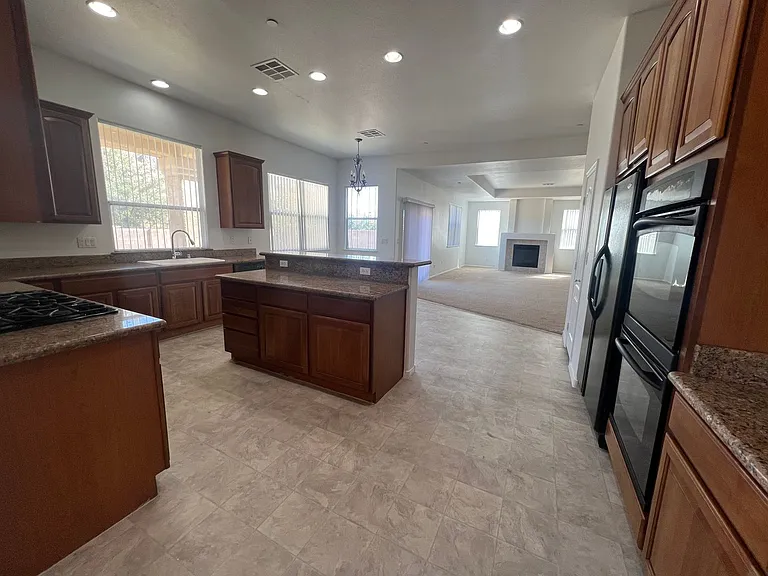 1550 Midnight Cowboy Ct — Photo 10