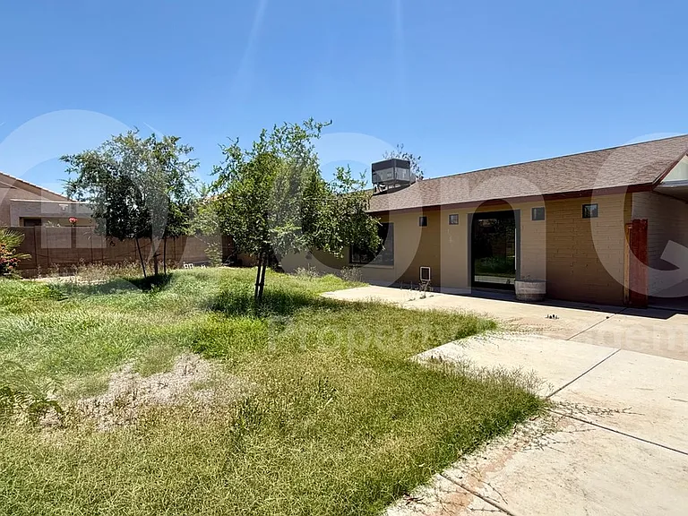 5702 W Royal Palm Rd — Photo 21