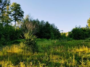 2 Lakeshore Dr, Ashburnham, MA 01430