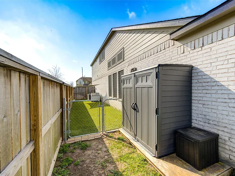 5439 Rustic Ruby Dr — Photo 40