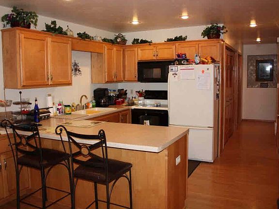 4th image of 1300 Alpine Dr Unit 208