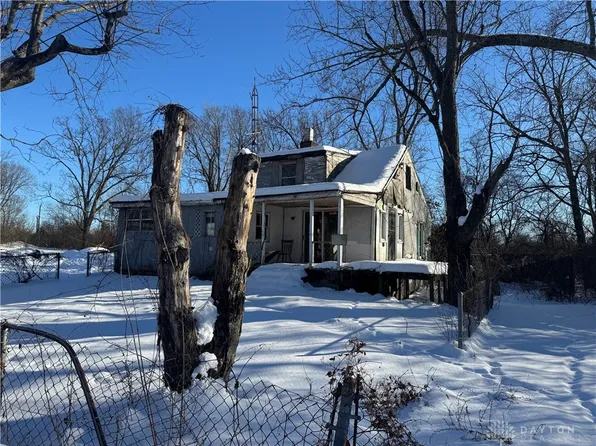 12 Jenkins Dr, Dayton, OH 45417