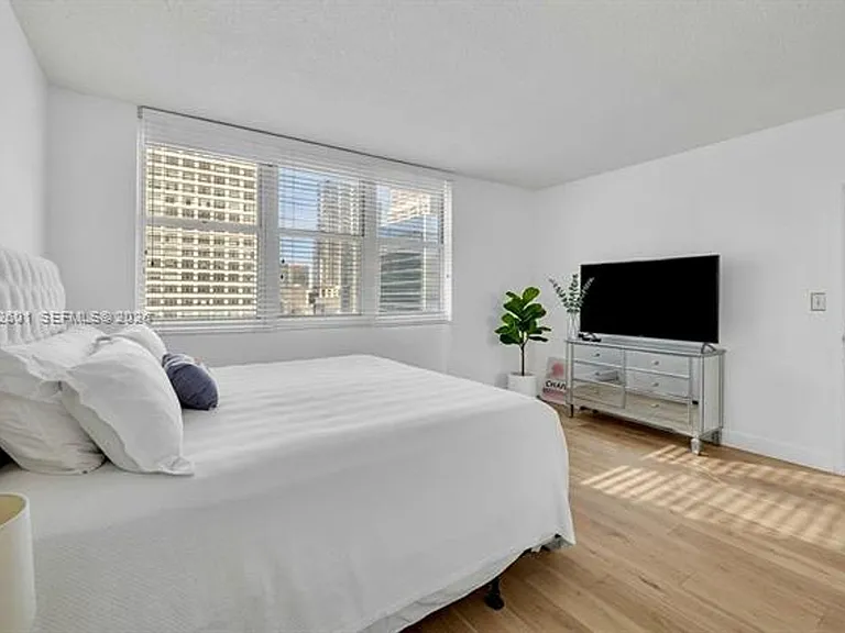 801 Brickell Bay Dr #1262 — Photo 7