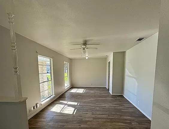 3 bed, 1144 sqft, $1,650 — Photo 4