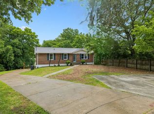 102 Evergreen Ct UNIT A, Hendersonville, TN 37075
