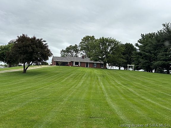 4th image of 747 E Lewellen Road