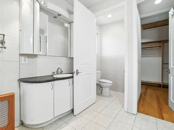 77-16 Kew Forest Lane image 22 of 38