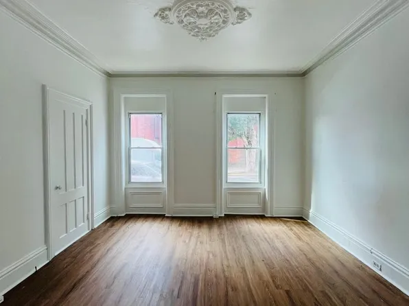 82 Main St, Cohoes, NY 12047