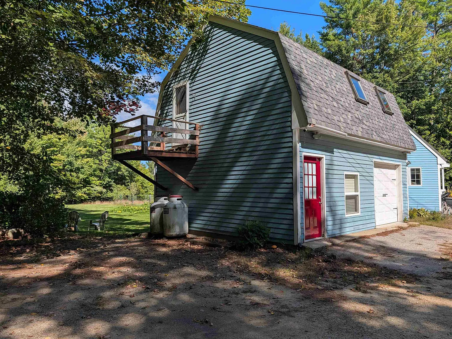 2 bed, 1.0 bath, 720 sqft, $2,000 — Photo 1