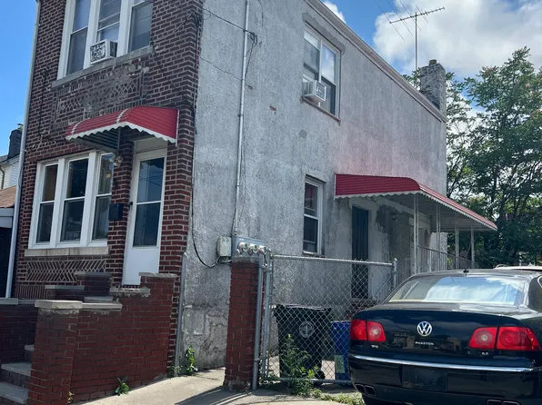 994 Remsen Avenue image 4 of 14