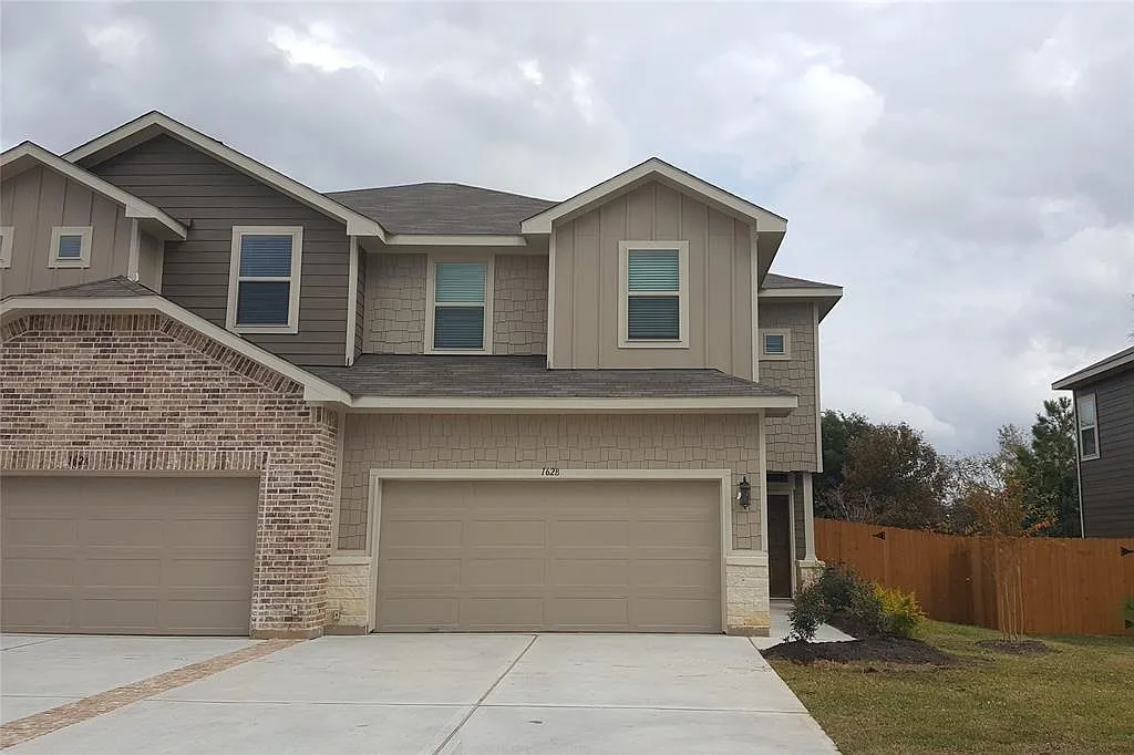 3 bed, 2.5 bath, 1508 sqft, $1,895 — Photo 2