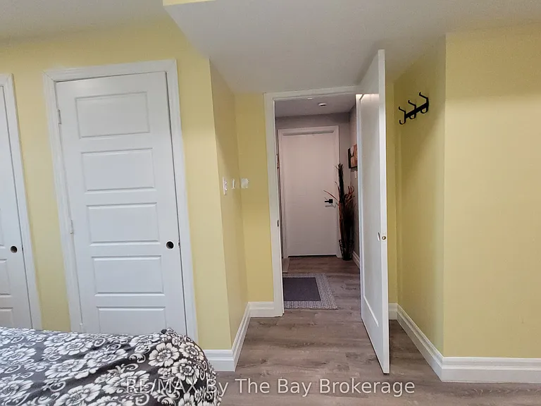 7 Harbour Cres #2 — Photo 7