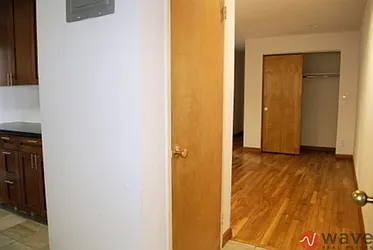Rented by Wave Real Estate Group