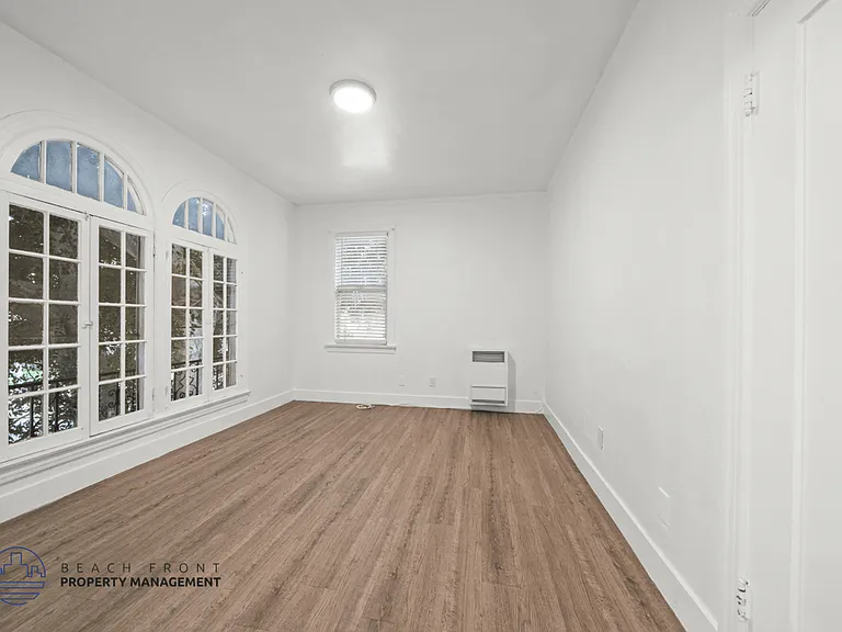 402 N. Soto St. — Photo 5