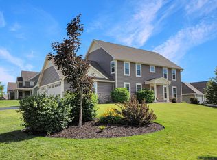 205 Prairie Song Dr, Waukesha, WI 53188