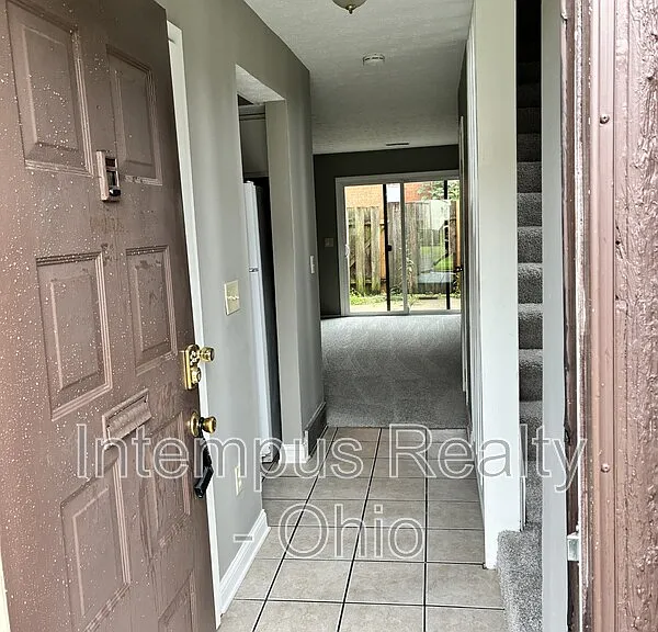 21 King Arthur Ct — Photo 3