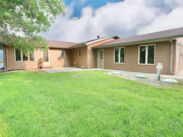 171 W Lake Dr, Mina, SD 57451