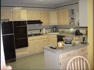 8817 Rutledge Ave, Ridgewood, NY 11385