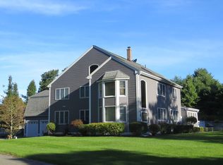 19 Griffinville Rd, Farmington, CT 06032