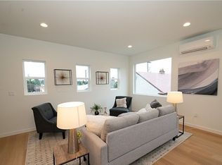 935 N 90th St, Seattle, WA 98103