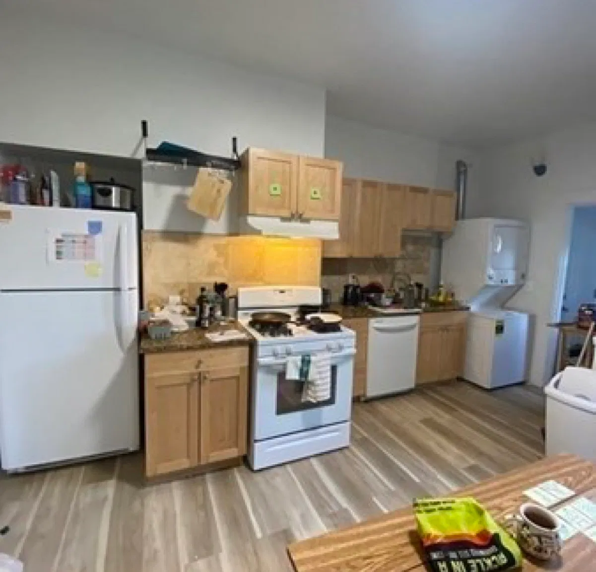 254 Windsor Street Apartments — Photo 2