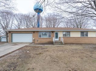 304 N Main St, Mc Lean, IL