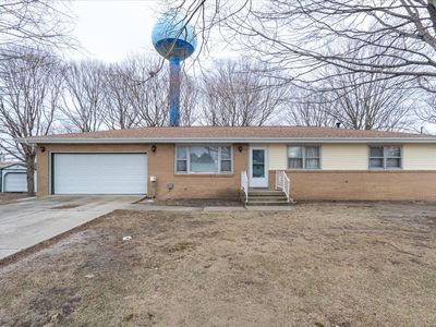 304 N Main St, Mc Lean, IL, 61754