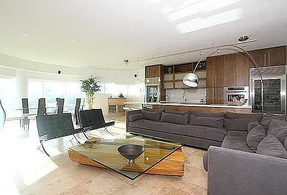 5th image of 2699 Tigertail Ave APT 41