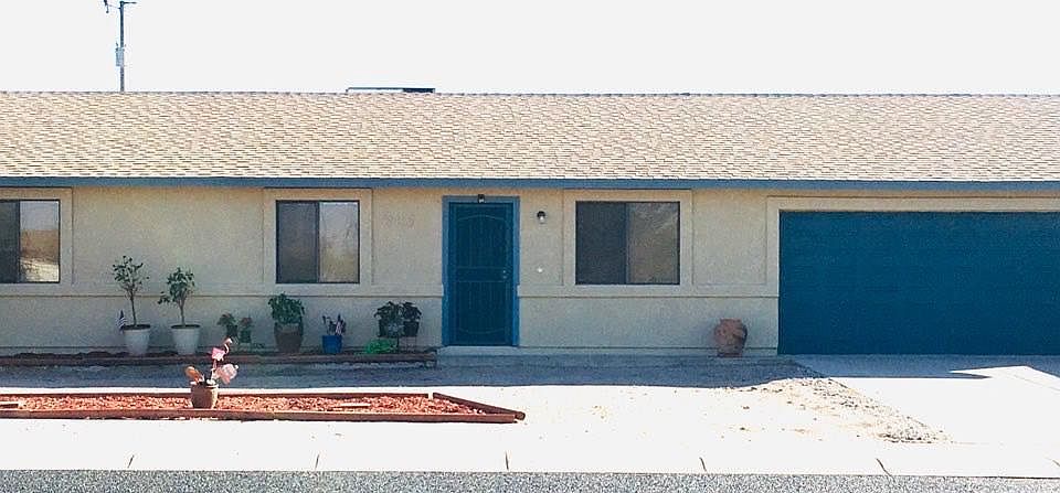 1st image of 665 E Duron St