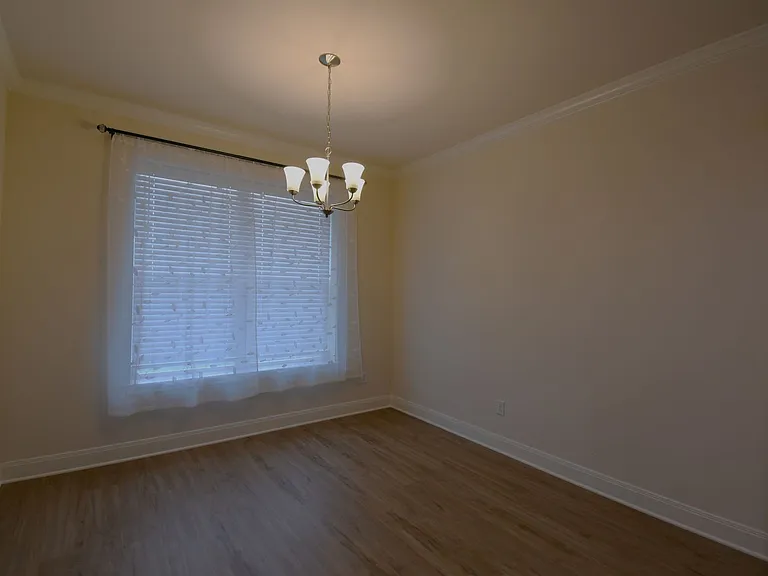 6067 Hamilton Meadows Way — Photo 8