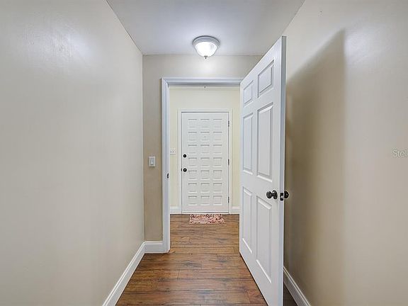 2nd image of 2803 Harder Oaks Ave