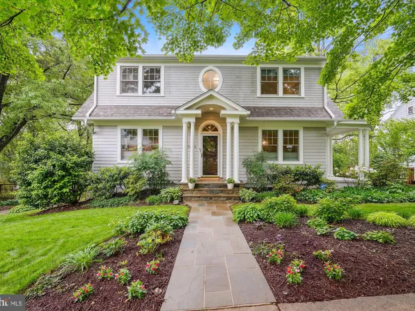 5504 McKinley St, Bethesda, MD 20817