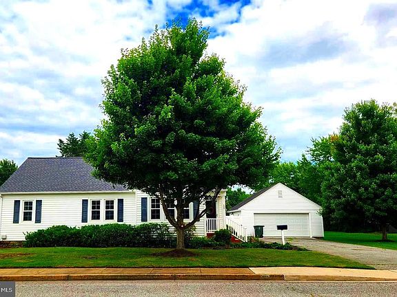 2nd image of 330 Williams St