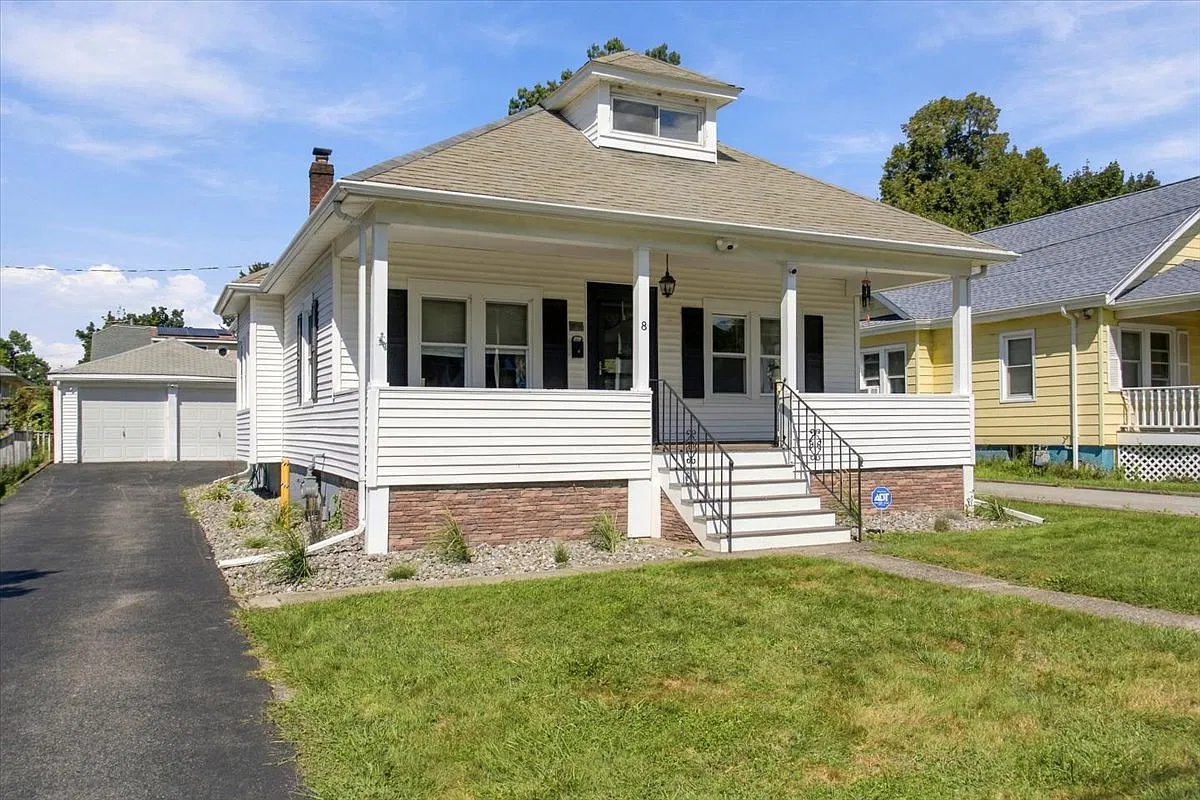 3 bed, 2000 sqft, $3,900 — Photo 2