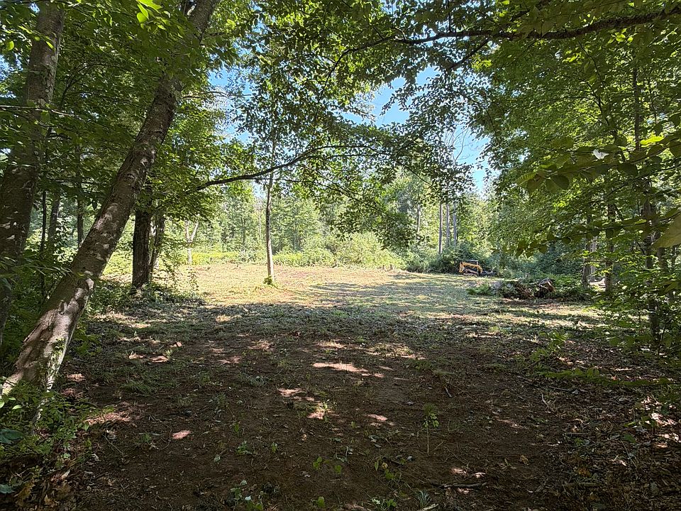 2nd image of 43 Handel Road
