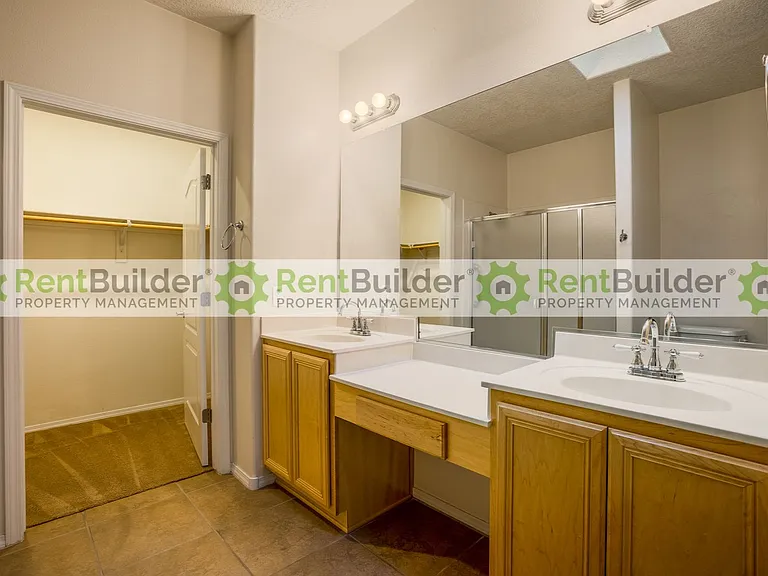 1027 Desert Willow Ct — Photo 21
