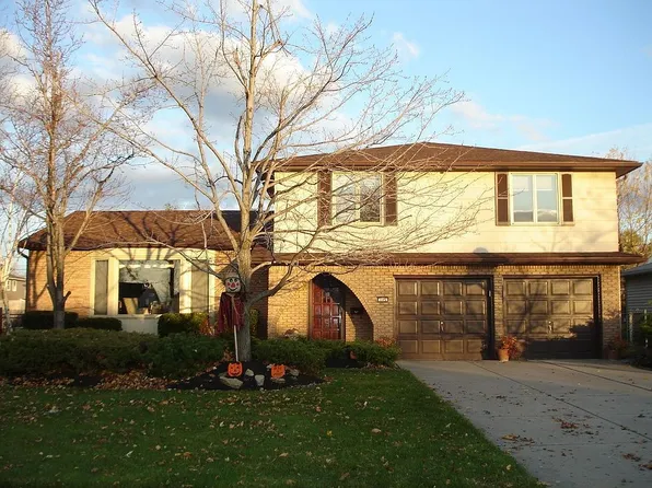 125 Foxpoint W, Williamsville, NY 14221