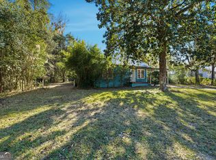 203 E 5th St, Woodbine, GA 31569