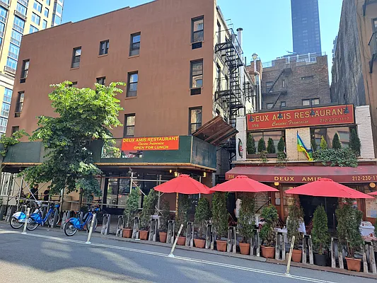 Rented by CitySites Real Estate Group | media 17