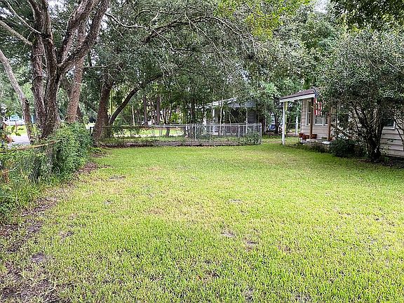 5th image of 4609 Carolyn Dr