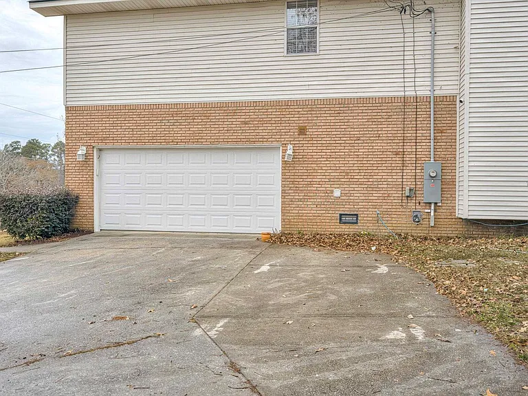 2508 Sand Ridge Ct — Photo 35