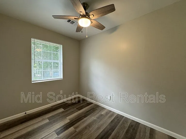 4415 W Charles Bussey Ave — Photo 3