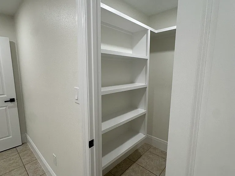 2723 Longwood Dr — Photo 27