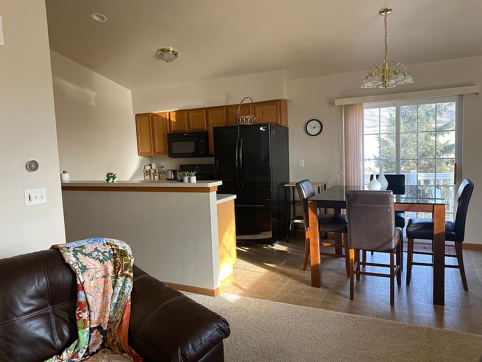 1st image of 1322 Lindsay Way